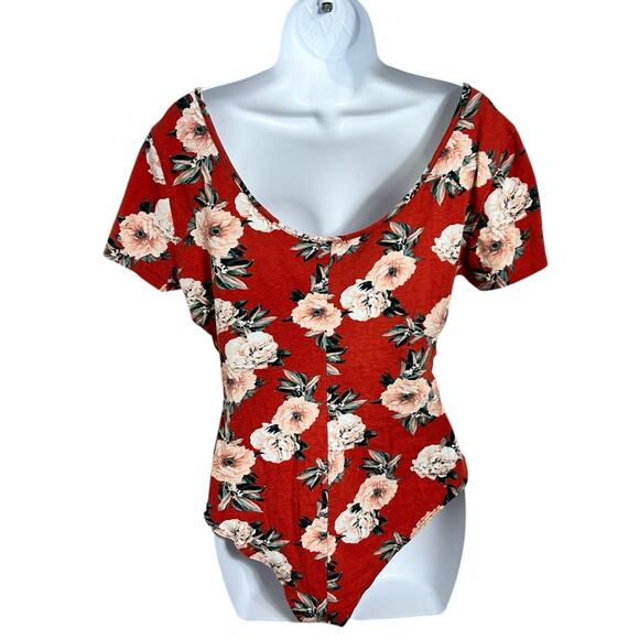 Floral Bodysuit Sz XL Scoop Neck and Back Open Sides Short Sleeve Top Blouse - Picture 5 of 6